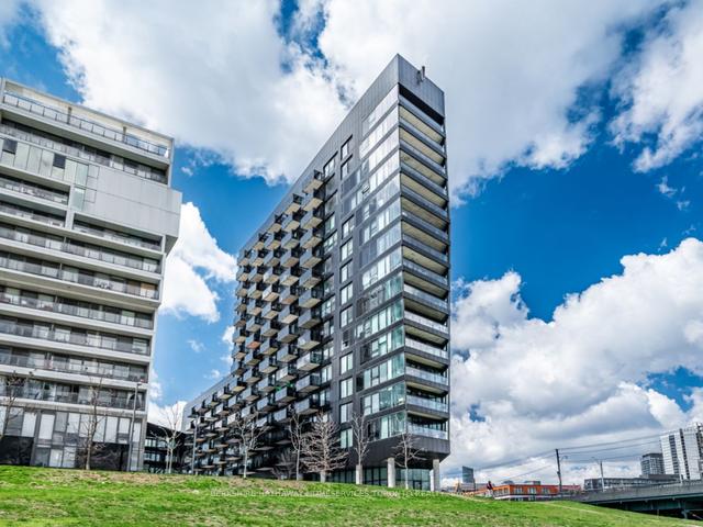 405 - 51 Trolley Cres, Condo with 2 bedrooms, 2 bathrooms and 0 parking in Toronto ON | Image 12