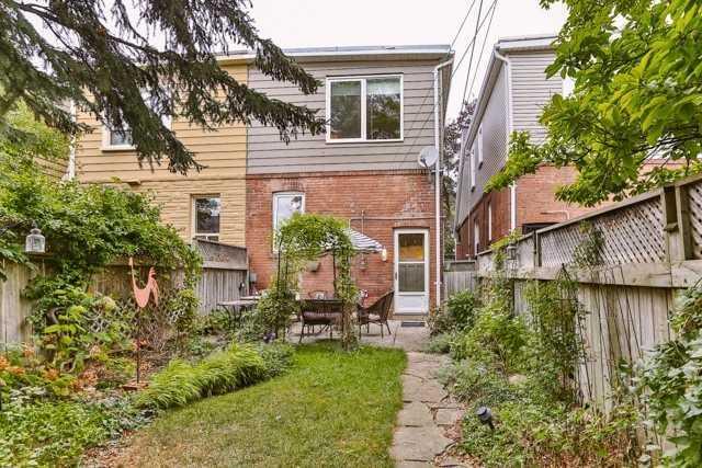 215 Ashworth Ave, House semidetached with 3 bedrooms, 2 bathrooms and 1 parking in Toronto ON | Image 20