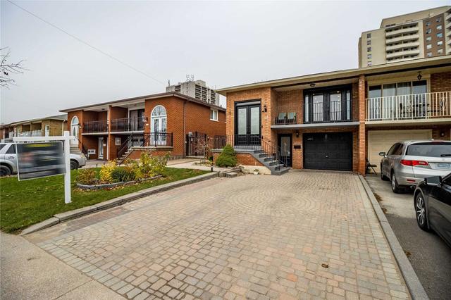 122 Antigua Rd, House semidetached with 3 bedrooms, 3 bathrooms and 6 parking in Mississauga ON | Image 12