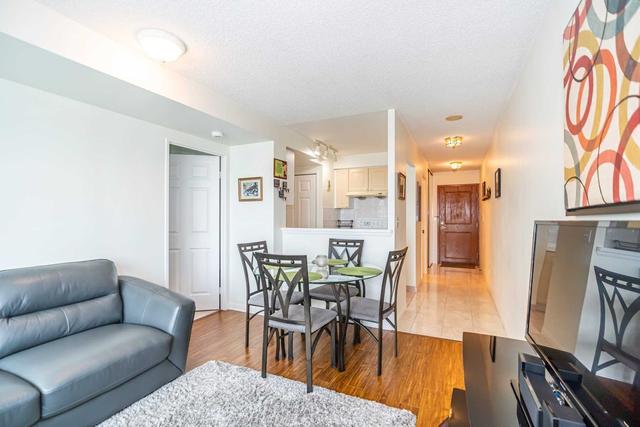 1002 - 8 Lee Centre Dr, Condo with 1 bedrooms, 1 bathrooms and 1 parking in Toronto ON | Image 9