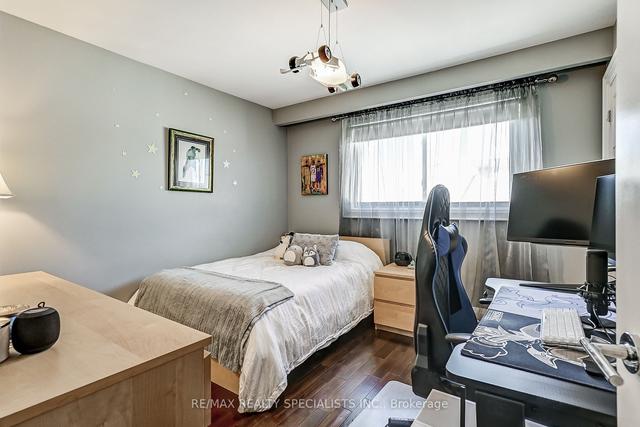 3467 Burningoak Cres, House detached with 4 bedrooms, 4 bathrooms and 6 parking in Mississauga ON | Image 11