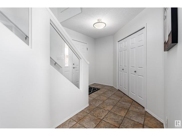 3703 28 St Nw, House detached with 4 bedrooms, 3 bathrooms and null parking in Edmonton AB | Image 2