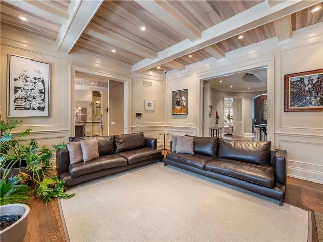 4 Donino Crt, House detached with 5 bedrooms, 7 bathrooms and 6 parking in Toronto ON | Image 3