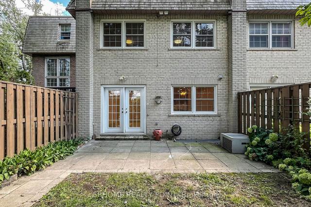 4 Farmstead Rd, Townhouse with 4 bedrooms, 3 bathrooms and 2 parking in Toronto ON | Image 10