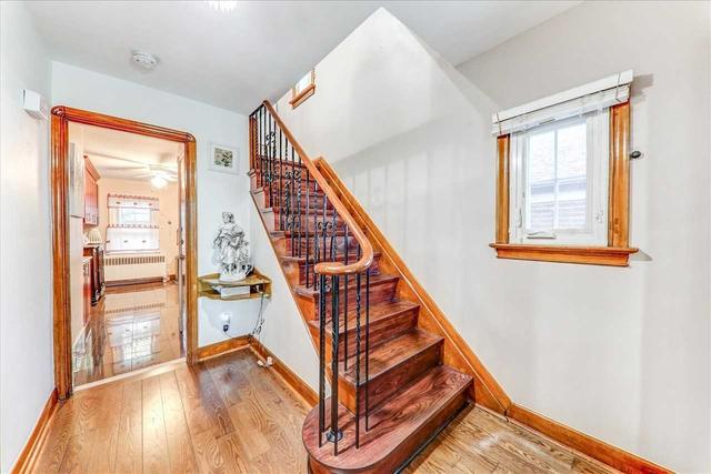144 Bertrand Ave, House detached with 3 bedrooms, 2 bathrooms and 2 parking in Toronto ON | Image 29