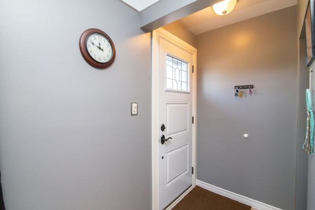 790 Tenth St, House detached with 2 bedrooms, 2 bathrooms and 3 parking in Hamilton ON | Image 38