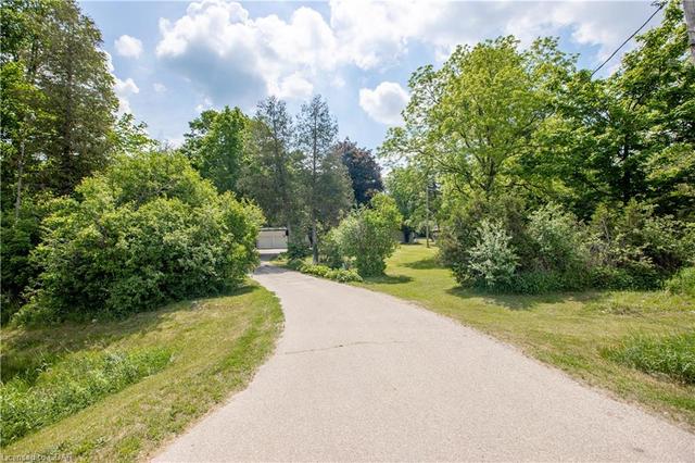 821 Stone Rd E Road E, House detached with 4 bedrooms, 2 bathrooms and 8 parking in Guelph ON | Image 9