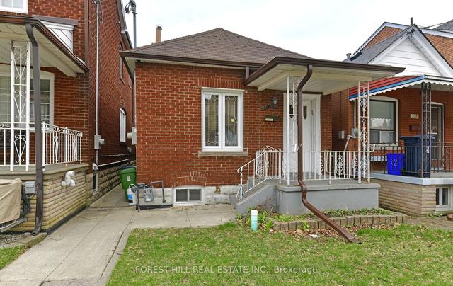 120 Earlscourt Ave, House detached with 2 bedrooms, 2 bathrooms and 2 parking in Toronto ON | Image 1