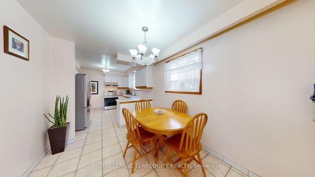 23 Pondsview Dr, House detached with 3 bedrooms, 2 bathrooms and 4 parking in Toronto ON | Image 9