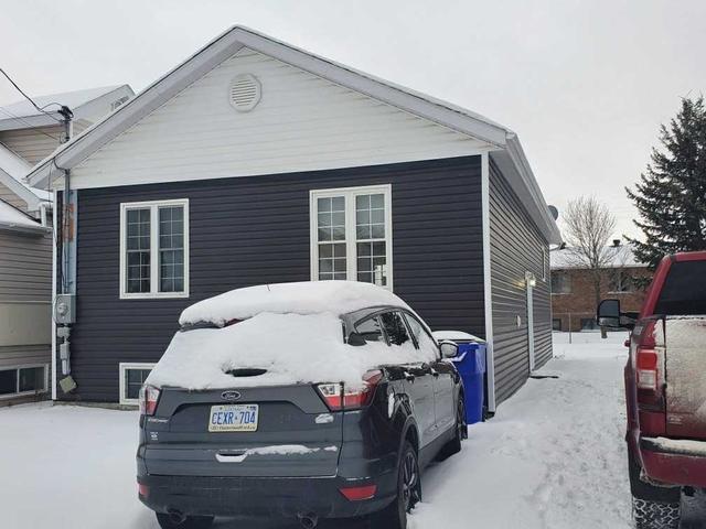 7 Fern Ave, House detached with 3 bedrooms, 1 bathrooms and 4 parking in Timmins ON | Image 1