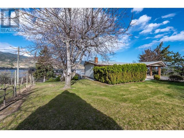 105 Spruce Road, House detached with 4 bedrooms, 3 bathrooms and null parking in Penticton BC | Image 6