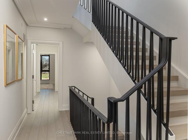 361 Avenue Rd, Townhouse with 4 bedrooms, 5 bathrooms and 2 parking in Toronto ON | Image 17