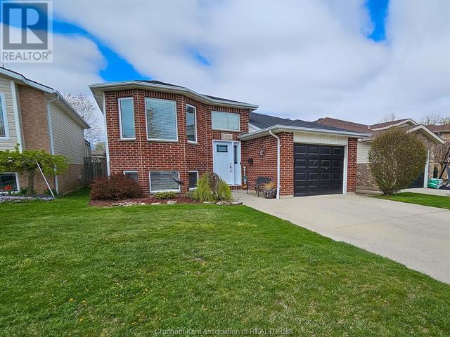 258 Greenfield Lane, House detached with 3 bedrooms, 2 bathrooms and null parking in Chatham Kent ON | Image 3