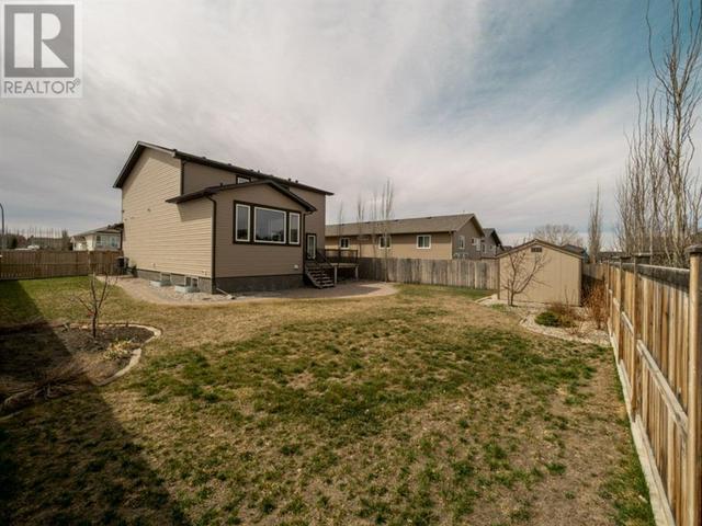 330 10b Street, House detached with 4 bedrooms, 3 bathrooms and 4 parking in Nobleford AB | Image 45