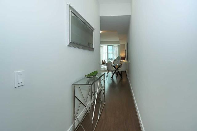 s439 - 112 George St, Condo with 1 bedrooms, 1 bathrooms and 1 parking in Toronto ON | Image 2
