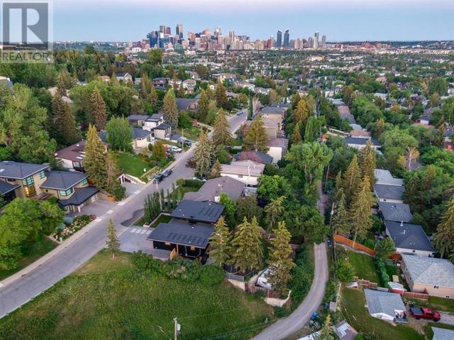 2411 Juniper Road Nw, House detached with 4 bedrooms, 2 bathrooms and 5 parking in Calgary AB | Image 49