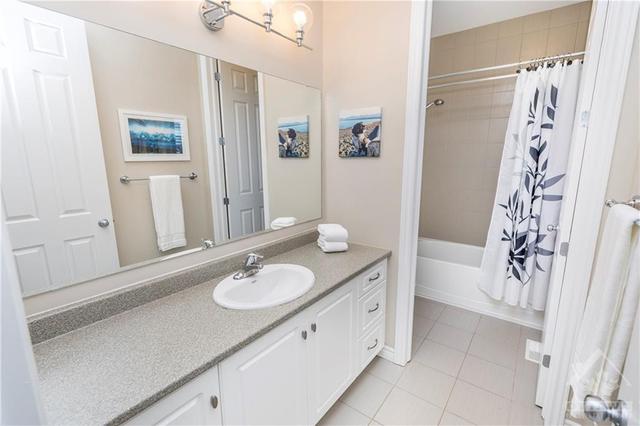 319 Percheron Way, House detached with 4 bedrooms, 3 bathrooms and 6 parking in Ottawa ON | Image 23