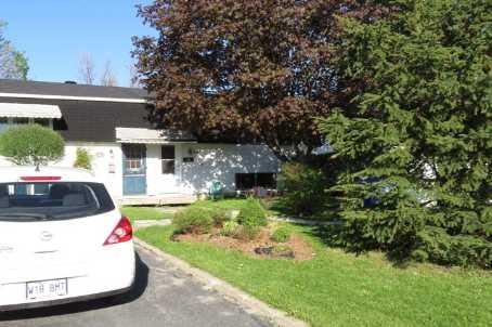 48 Du Loiret St, House attached with 2 bedrooms, 1 bathrooms and 2 parking in Gatineau QC | Image 1
