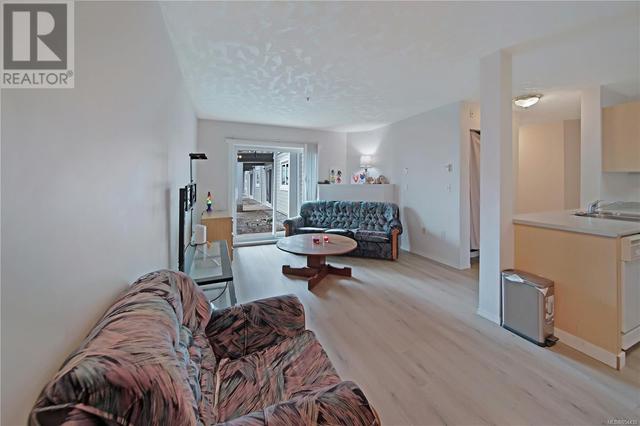 110 - 3855 11th Ave, Condo with 1 bedrooms, 1 bathrooms and 2 parking in Port Alberni BC | Image 5