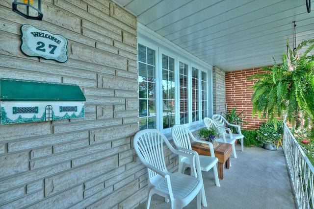 27 Woodcrest Dr, House detached with 3 bedrooms, 2 bathrooms and 5 parking in St. Catharines ON | Image 12