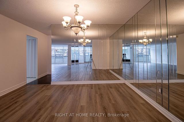 201 - 3303 Don Mills Rd, Condo with 2 bedrooms, 2 bathrooms and 1 parking in Toronto ON | Image 6