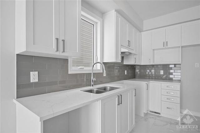 426 Fleet Canuck Private, Townhouse with 3 bedrooms, 3 bathrooms and 2 parking in Ottawa ON | Image 8