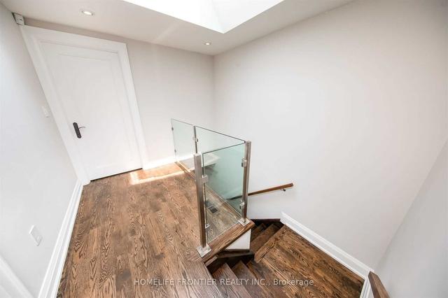 82 Cameron Ave, House detached with 4 bedrooms, 4 bathrooms and 3 parking in Toronto ON | Image 5