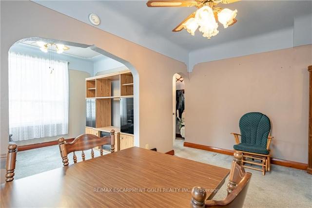 4132 Terrace Ave, House detached with 2 bedrooms, 2 bathrooms and 1 parking in Niagara Falls ON | Image 4