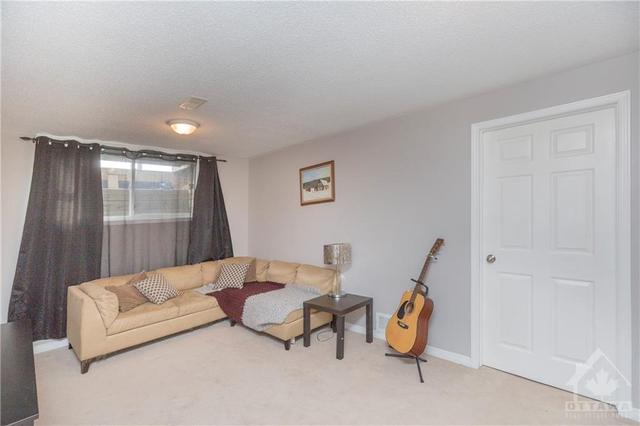 1537 Demeter Street, Townhouse with 3 bedrooms, 2 bathrooms and 3 parking in Ottawa ON | Image 21