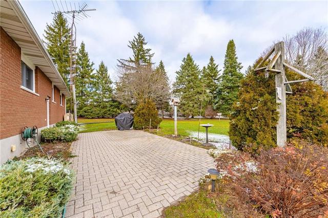 6417 Fifth Line, House detached with 3 bedrooms, 1 bathrooms and 8 parking in Centre Wellington ON | Image 43