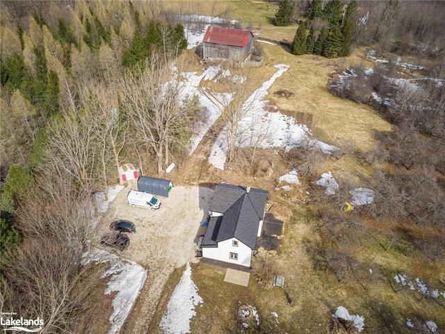 046449 Old Mail Road, House detached with 3 bedrooms, 2 bathrooms and 6 parking in Meaford ON | Image 1