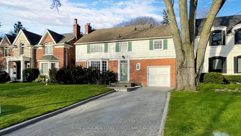 19 Strathgowan Cres, House detached with 4 bedrooms, 4 bathrooms and 5 parking in Toronto ON | Card Image