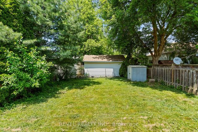 165 Russell Ave, House detached with 3 bedrooms, 1 bathrooms and 2 parking in St. Catharines ON | Image 20