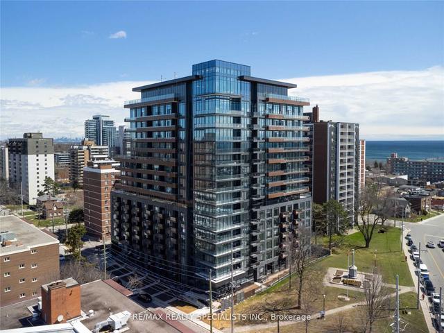 719 - 21 Park St E, Condo with 2 bedrooms, 2 bathrooms and 1 parking in Mississauga ON | Image 1