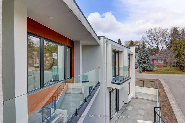 58 Larabee Cres, House detached with 6 bedrooms, 10 bathrooms and 5 parking in Toronto ON | Image 24