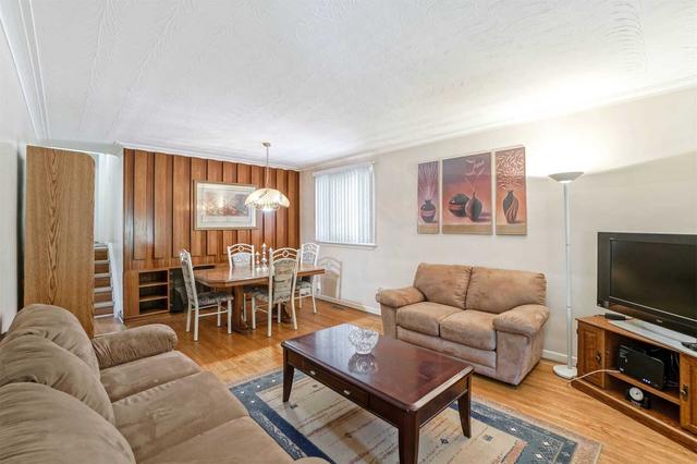22 Highbury Rd, House detached with 3 bedrooms, 2 bathrooms and 9 parking in Toronto ON | Image 8