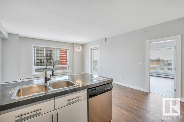 1605 - 10136 104 St Nw, Condo with 2 bedrooms, 2 bathrooms and null parking in Edmonton AB | Image 13