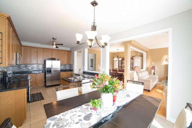 70 Pappain Cres, House detached with 4 bedrooms, 3 bathrooms and 4 parking in Brampton ON | Image 6