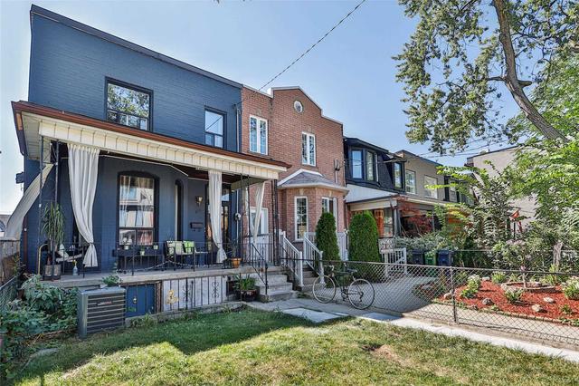 174 Lisgar St, House semidetached with 4 bedrooms, 3 bathrooms and 2 parking in Toronto ON | Image 12