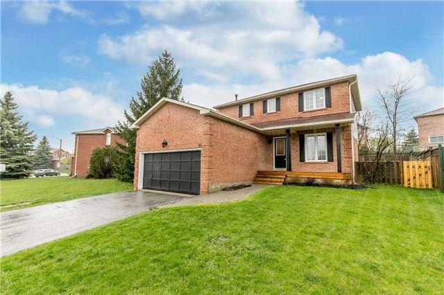 80 Livingstone St W, House detached with 3 bedrooms, 4 bathrooms and 2 parking in Barrie ON | Image 1