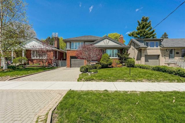 42 Claymore Dr, House detached with 3 bedrooms, 3 bathrooms and 2 parking in Toronto ON | Image 2