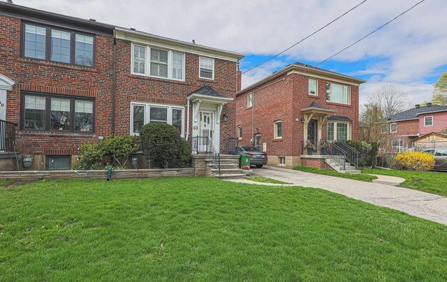 40 Beaufield Ave, House semidetached with 3 bedrooms, 2 bathrooms and 1 parking in Toronto ON | Image 1