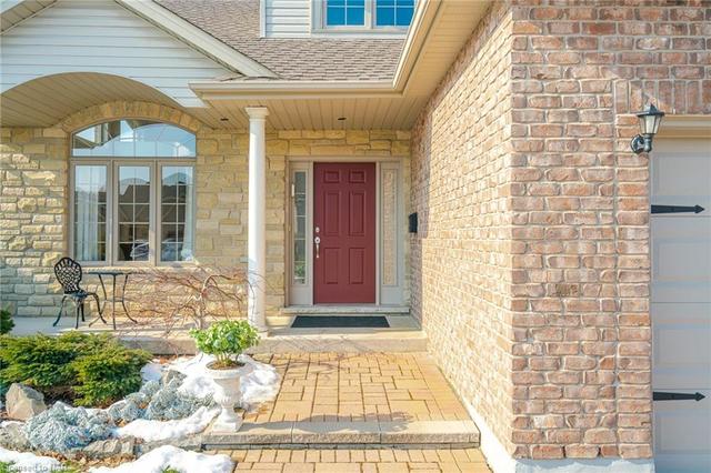 55 Nicholas Drive, House detached with 4 bedrooms, 4 bathrooms and 4 parking in St. Catharines ON | Image 3