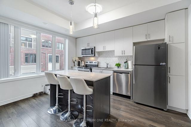 10 - 100 Long Branch Ave, Townhouse with 2 bedrooms, 3 bathrooms and 1 parking in Toronto ON | Image 3