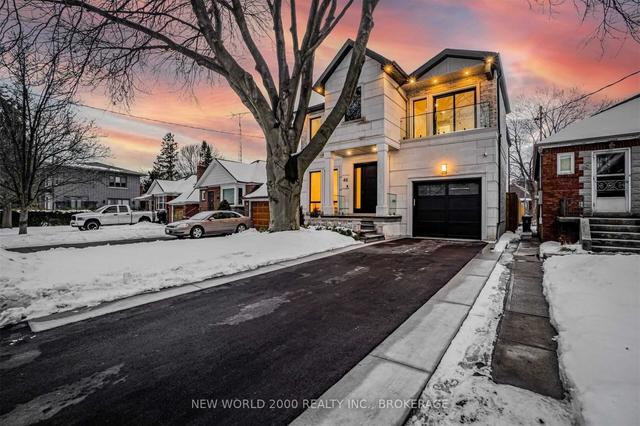 44 Monkton Ave, House detached with 4 bedrooms, 5 bathrooms and 5 parking in Toronto ON | Image 23