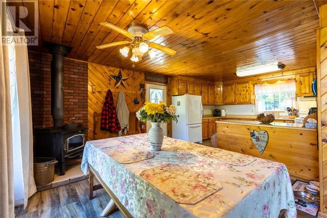 75 Holmes Street, House detached with 3 bedrooms, 1 bathrooms and null parking in Central Manitoulin ON | Image 22