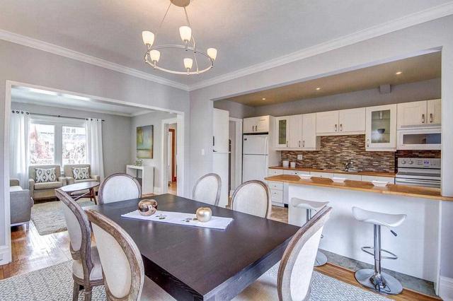 129 Dewhurst Blvd, House semidetached with 3 bedrooms, 2 bathrooms and 5 parking in Toronto ON | Image 2