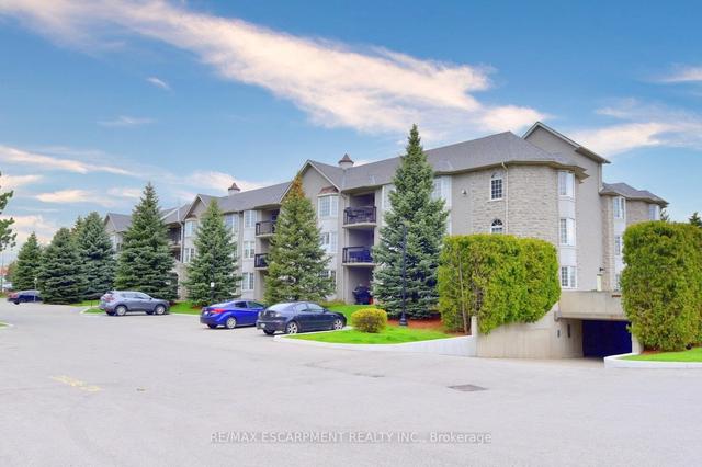 308 - 990 Golf Links Rd, Condo with 2 bedrooms, 2 bathrooms and 1 parking in Hamilton ON | Image 1