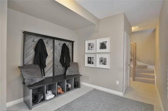 22 - 215 Dundas St, Townhouse with 3 bedrooms, 2 bathrooms and 2 parking in Hamilton ON | Image 32