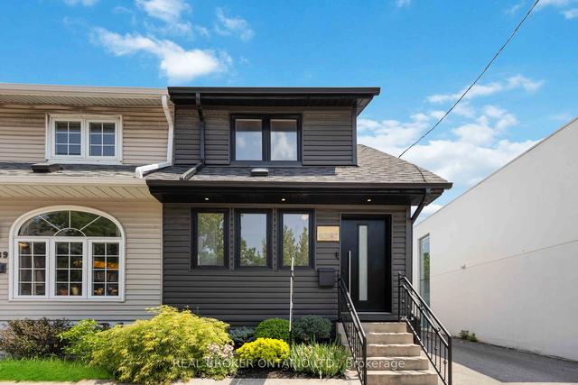 1087 Woodbine Ave, House semidetached with 3 bedrooms, 2 bathrooms and 0 parking in Toronto ON | Image 33